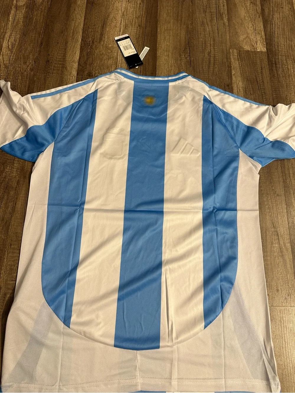 Argentina home Soccer Jersey - Light Blue & White
Xxl slim fit - Picture 5 of 5